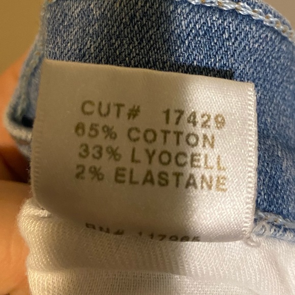 J Brand 620 Mid-Rise Zephyr Super Skinny Jeans - Picture 14 of 14